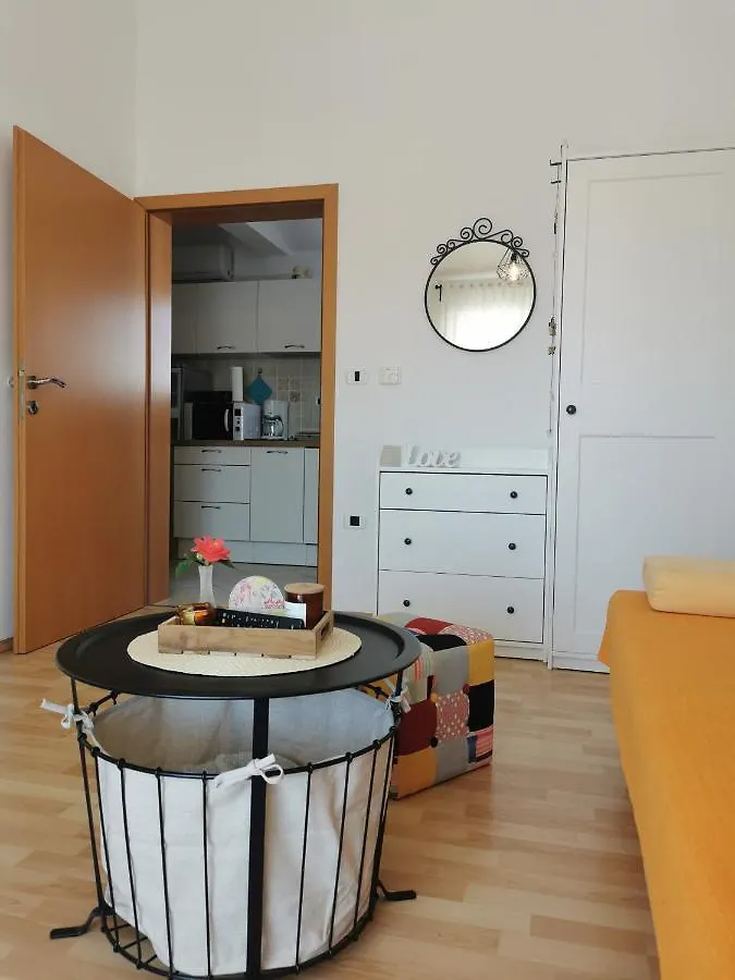 Apartments Irena With Sea View Fažana Kroatien