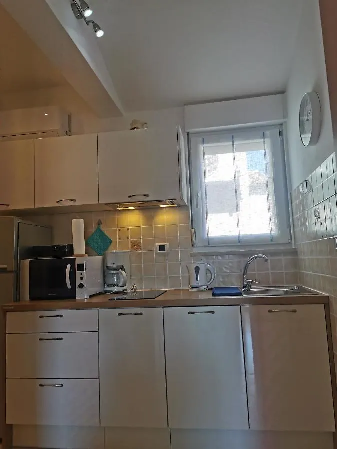 Apartments Irena With Sea View Fažana