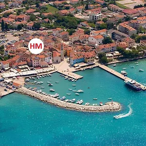 Marina Hotel